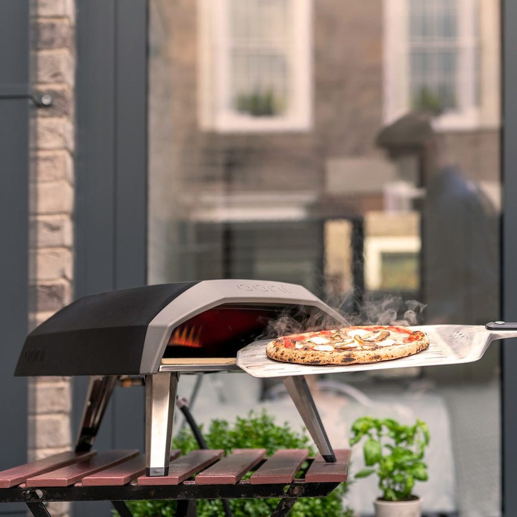 Ooni pizza oven