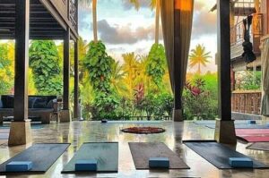 Read more about the article “Yoga Retreats: A Journey to Wellness”